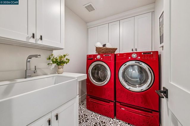 2941 Roundhill Rd, Alamo, CA 94507