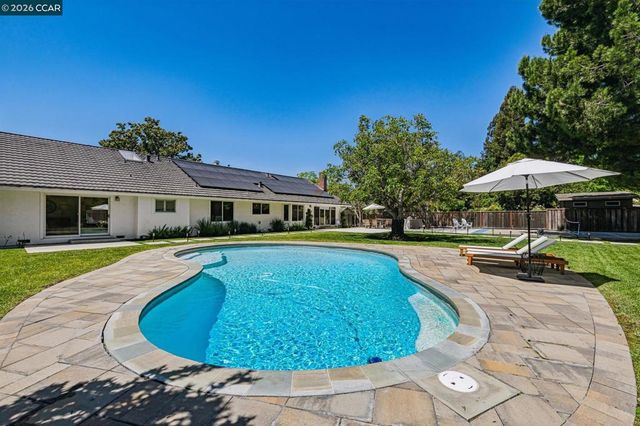 2941 Roundhill Rd, Alamo, CA 94507