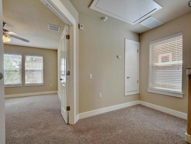 1601 Miriam Ave 203, Austin, TX 78702