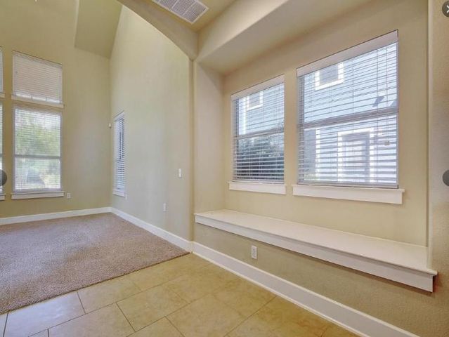 1601 Miriam Ave 203, Austin, TX 78702