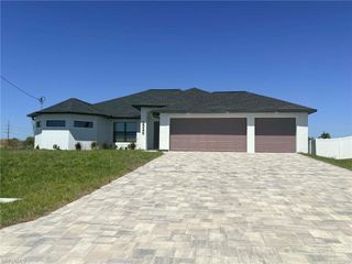 2245 NW 3rd TER, Cape Coral, FL 33993
