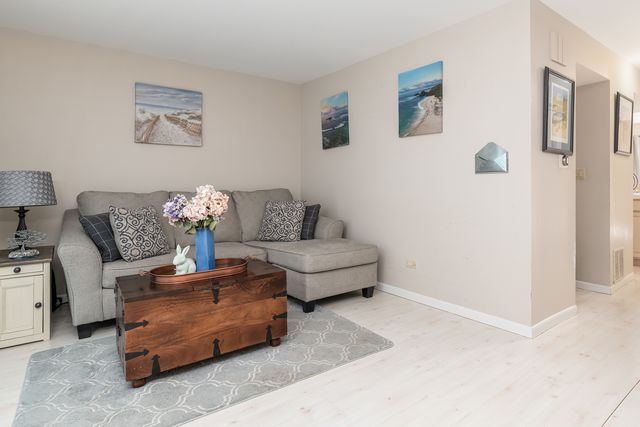 556 Chard Court, Grayslake, IL 60030