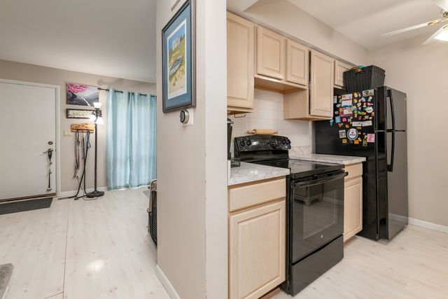 556 Chard Court, Grayslake, IL 60030