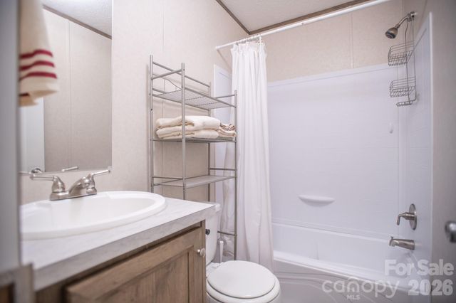1066 Pisgah Drive, Canton, NC 28716