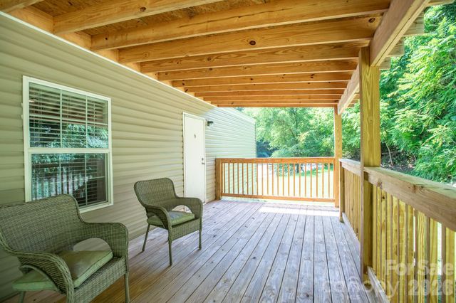 1066 Pisgah Drive, Canton, NC 28716