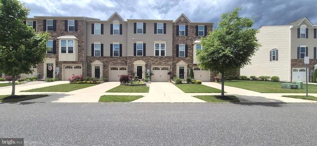 70 VILLAGE GREEN LN, Sicklerville, NJ 08081