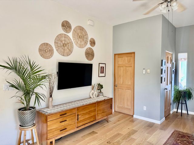 6755 Camino Carlita, Santa Fe, NM 87507
