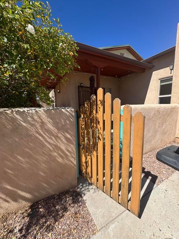 6755 Camino Carlita, Santa Fe, NM 87507