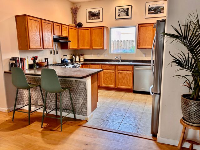 6755 Camino Carlita, Santa Fe, NM 87507