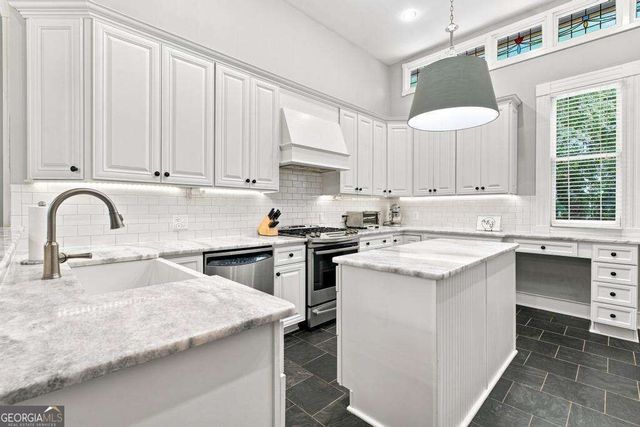 285 Alaska Avenue NE, Atlanta, GA 30312