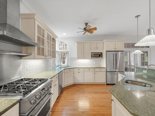 206 Hawley Road, Shelburne, VT 05482