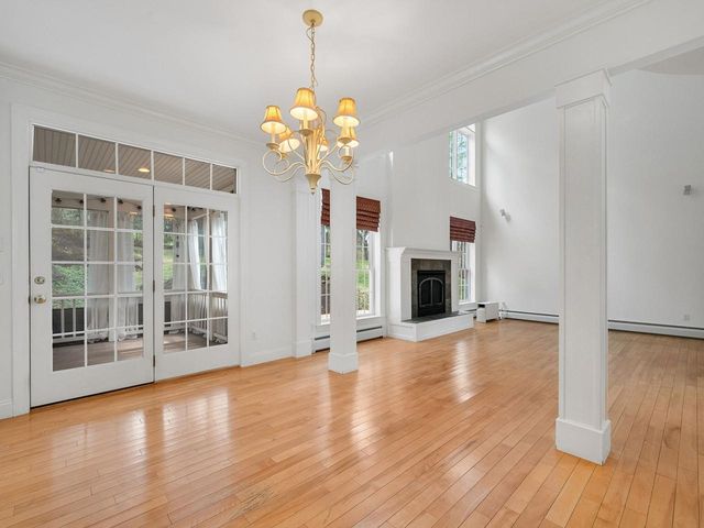 206 Hawley Road, Shelburne, VT 05482