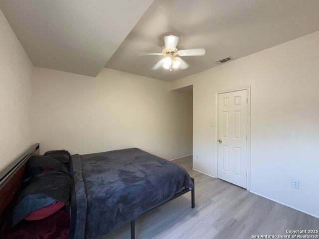 3853 MAVERICK CREEK RD, San Antonio, TX 78247