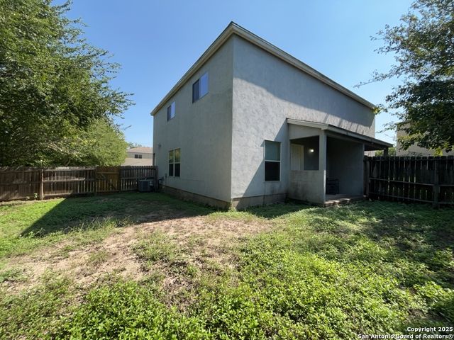 3853 MAVERICK CREEK RD, San Antonio, TX 78247