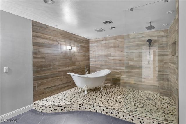 2211 EDGEWOOD Avenue, Las Vegas, NV 89102