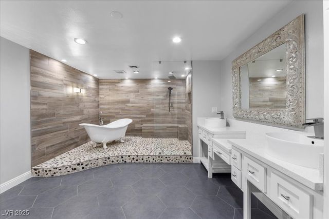 2211 EDGEWOOD Avenue, Las Vegas, NV 89102