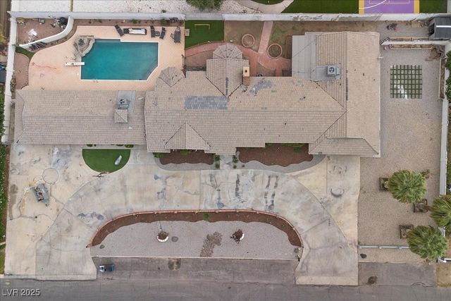 2211 EDGEWOOD Avenue, Las Vegas, NV 89102