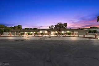 2211 EDGEWOOD Avenue, Las Vegas, NV 89102