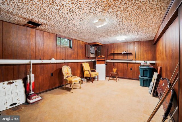 811 RIDLEY CREEK DR, Media, PA 19063