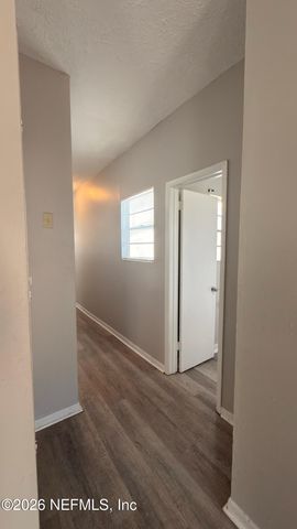 834 N WASHINGTON Street, Jacksonville, FL 32206