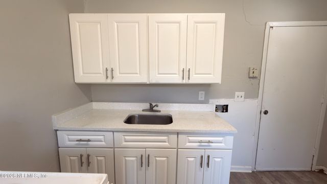 834 N WASHINGTON Street, Jacksonville, FL 32206