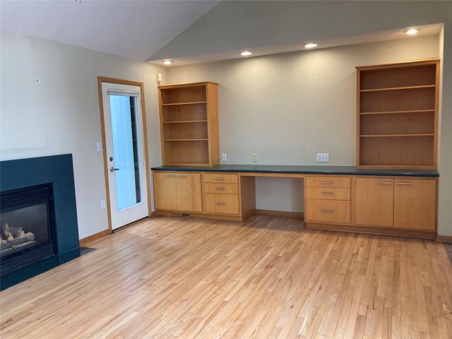 301 STUART Way, Erie, PA 16509