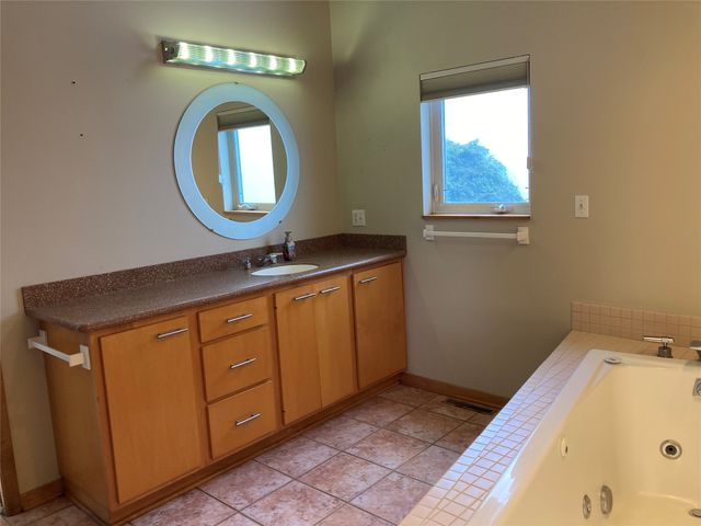 301 STUART Way, Erie, PA 16509