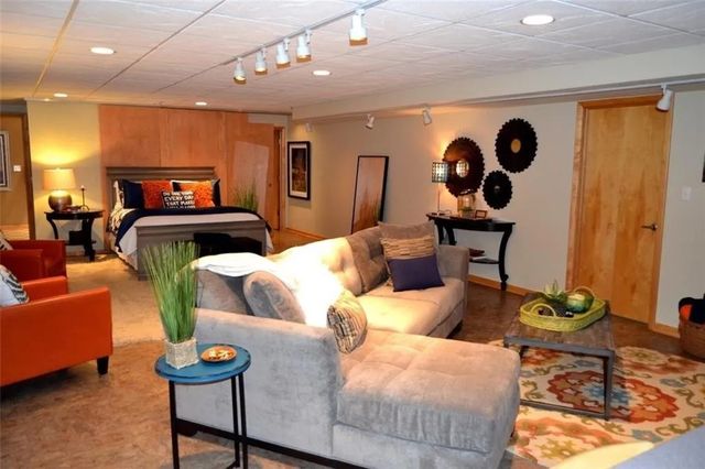 301 STUART Way, Erie, PA 16509