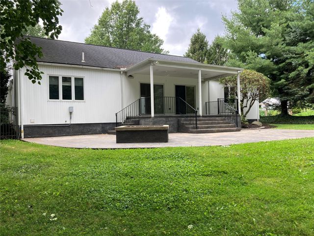 301 STUART Way, Erie, PA 16509