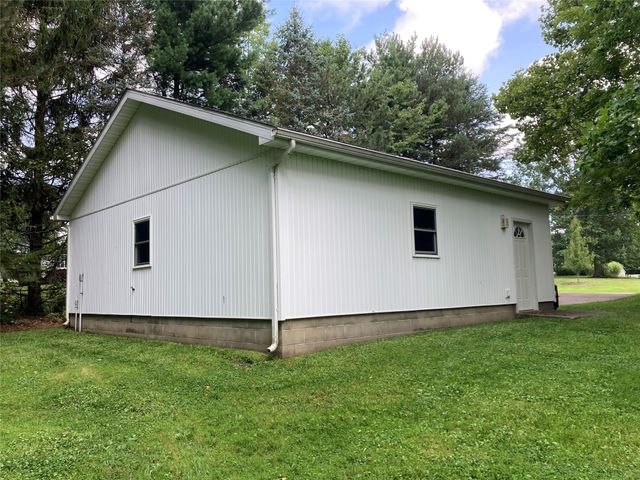 301 STUART Way, Erie, PA 16509
