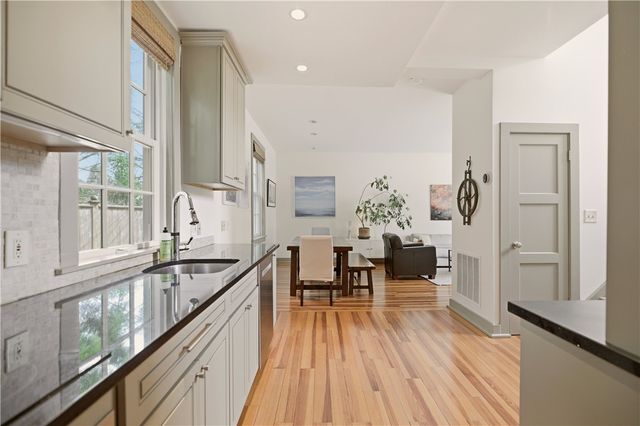 364 Bellevue Avenue, Newport, RI 02840