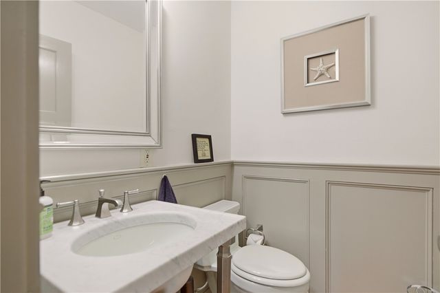 364 Bellevue Avenue, Newport, RI 02840