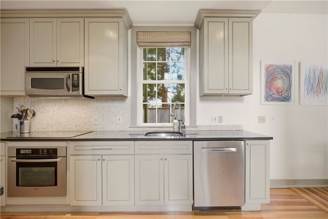 364 Bellevue Avenue, Newport, RI 02840