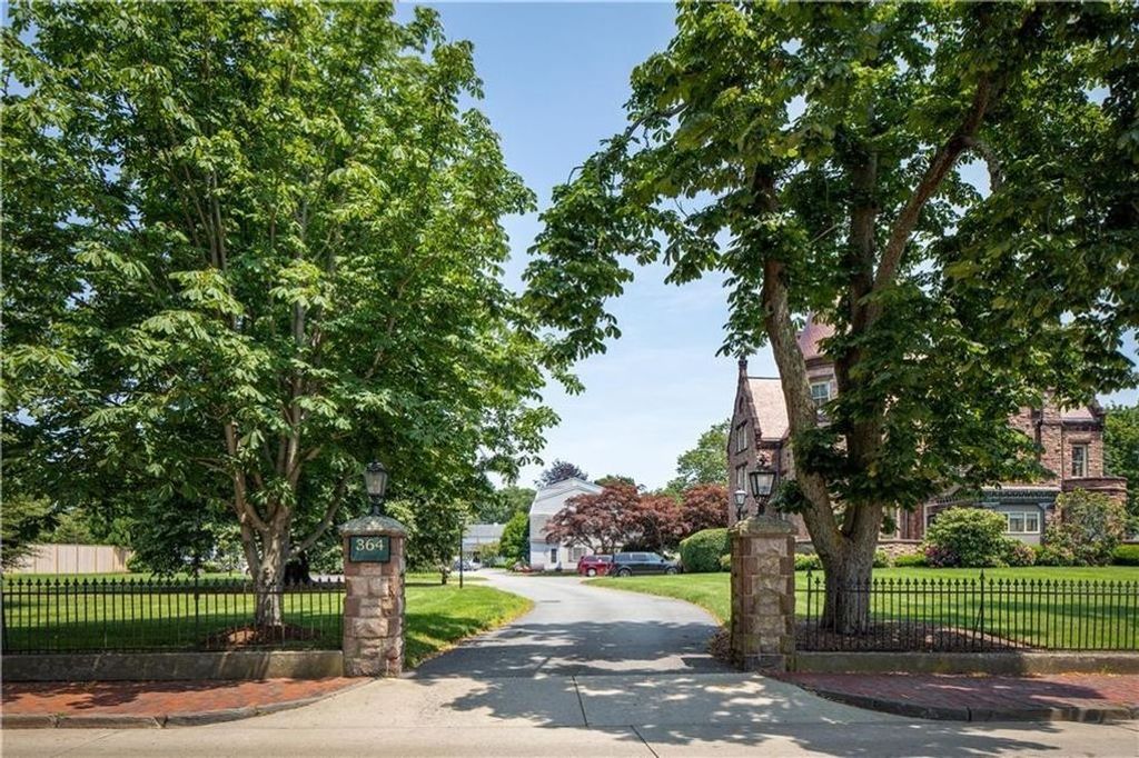 364 Bellevue Avenue, Newport, RI 02840