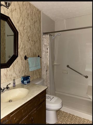 637 Sheehy Rd, Mc Ewen, TN 37101