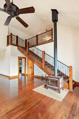 1250 Rocky Hollow Drive, Burnet, TX 78611