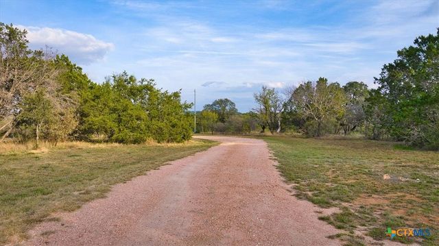 1250 Rocky Hollow Drive, Burnet, TX 78611