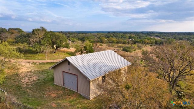 1250 Rocky Hollow Drive, Burnet, TX 78611