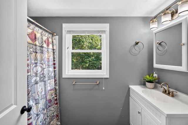 52 Willimantic Drive, Barnstable, MA 02648