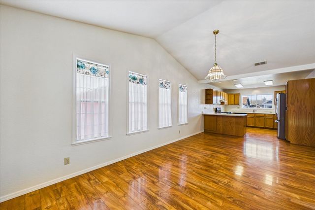 1747 Meadowlark Court, Fortuna, CA 95540