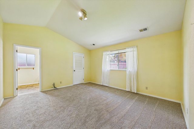 1747 Meadowlark Court, Fortuna, CA 95540