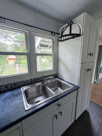 11 Willow Street, Exeter, NH 03883