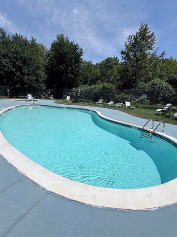 11 Willow Street, Exeter, NH 03883
