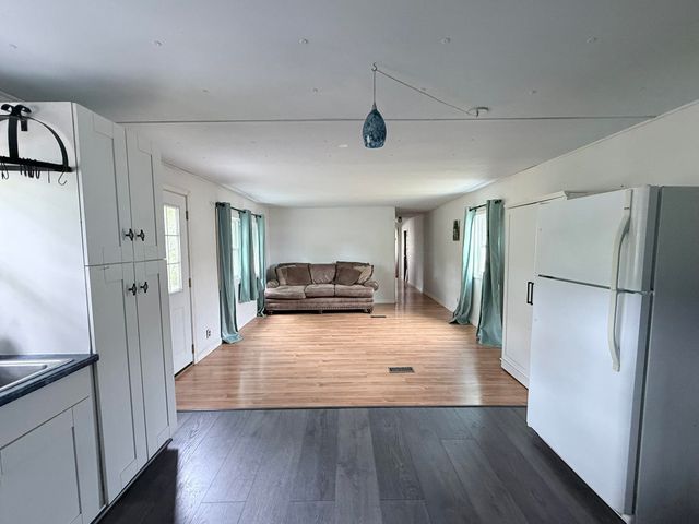 11 Willow Street, Exeter, NH 03883