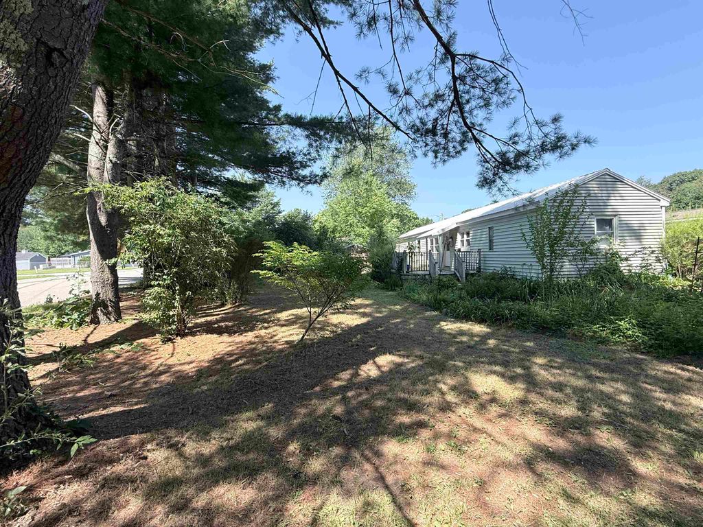11 Willow Street, Exeter, NH 03883