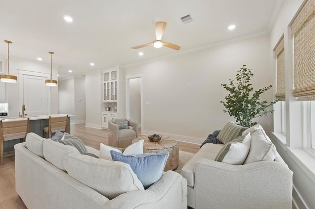 4046 Miramar Court, Galveston, TX 77554