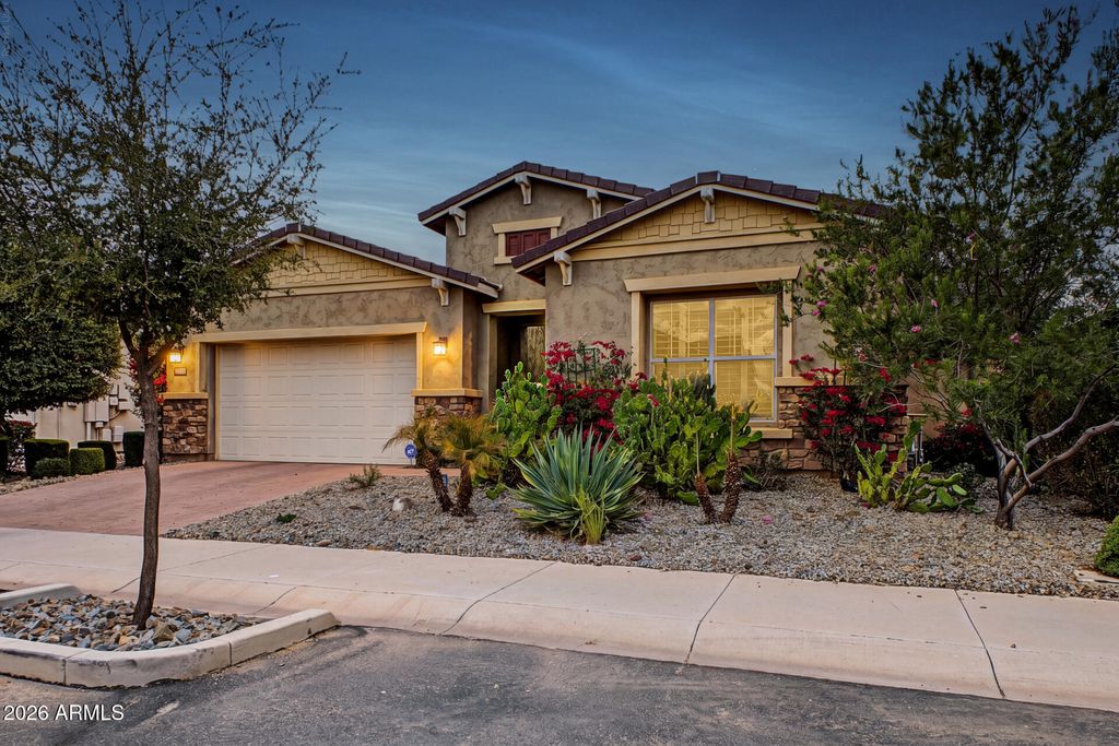 9754 E Thatcher Avenue, Mesa, AZ 85212