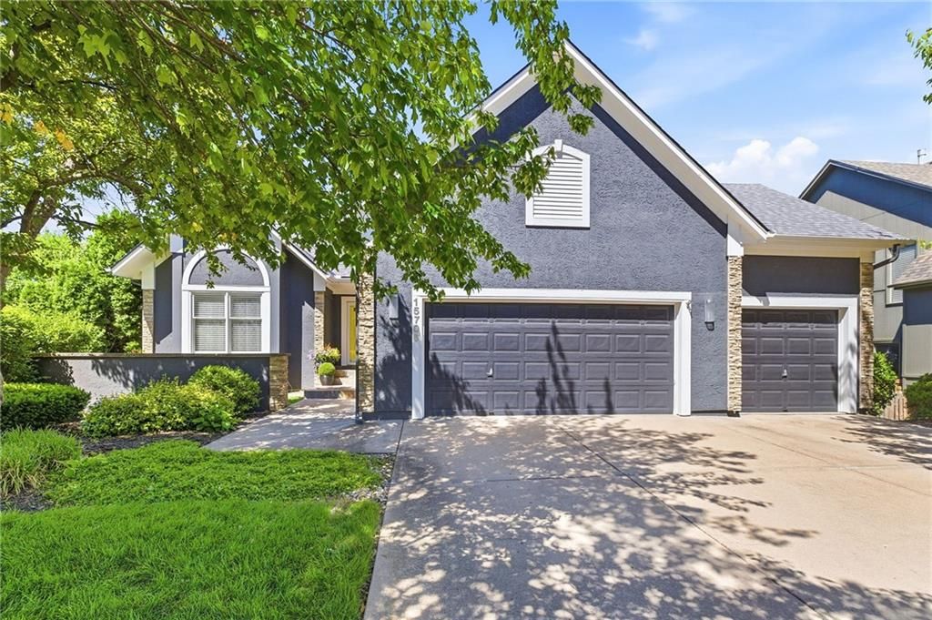 15706 S WIDMER Street, Olathe, KS 66062