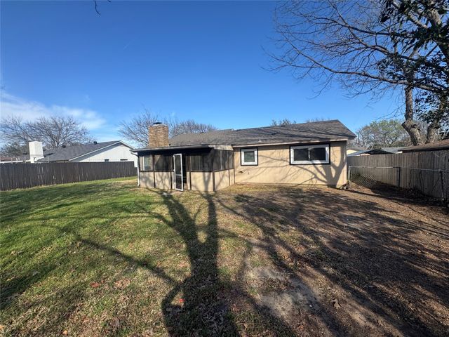 332 Navajo Drive, Keller, TX 76248