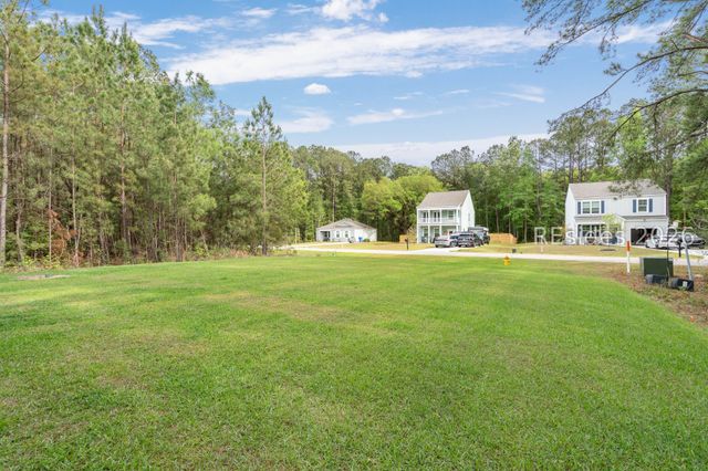 852 Settings Dr E, Yemassee, SC 29945